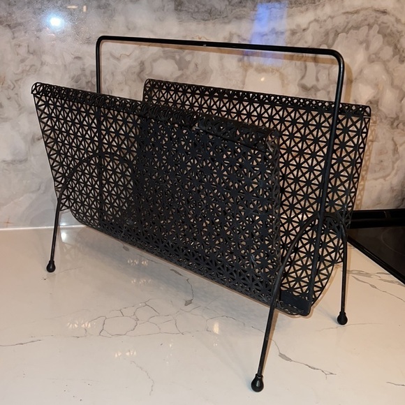 Black Metal MCM Mathieu Mategot Style Magazine Rack Holder - Picture 1 of 7